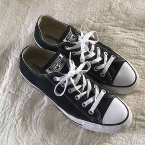 Classic black and white converse low tops